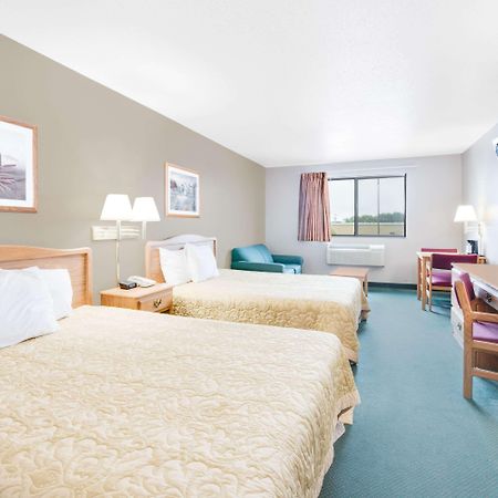 Motel Super 8 By Wyndham Sisseton Esterno foto
