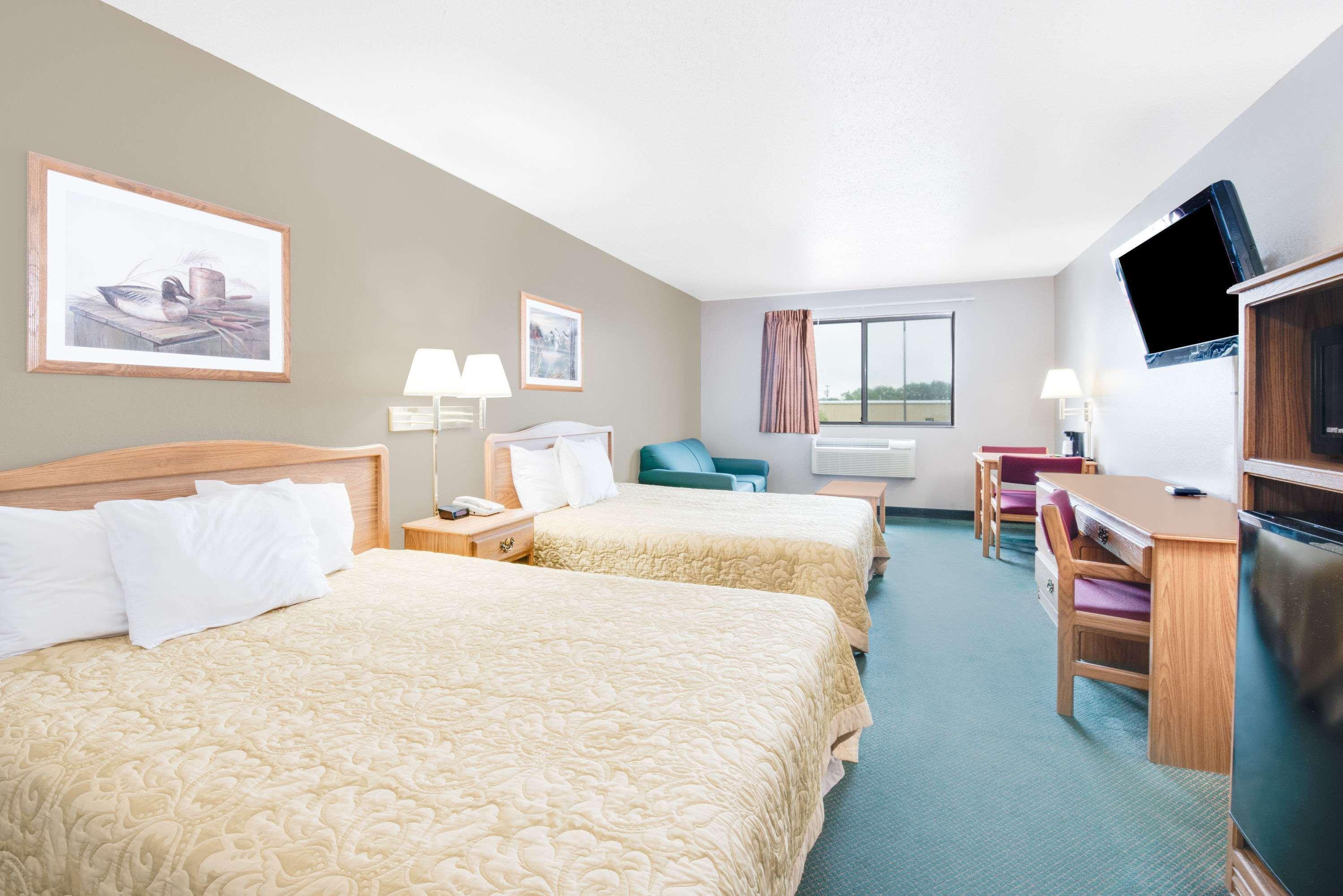 Motel Super 8 By Wyndham Sisseton Esterno foto