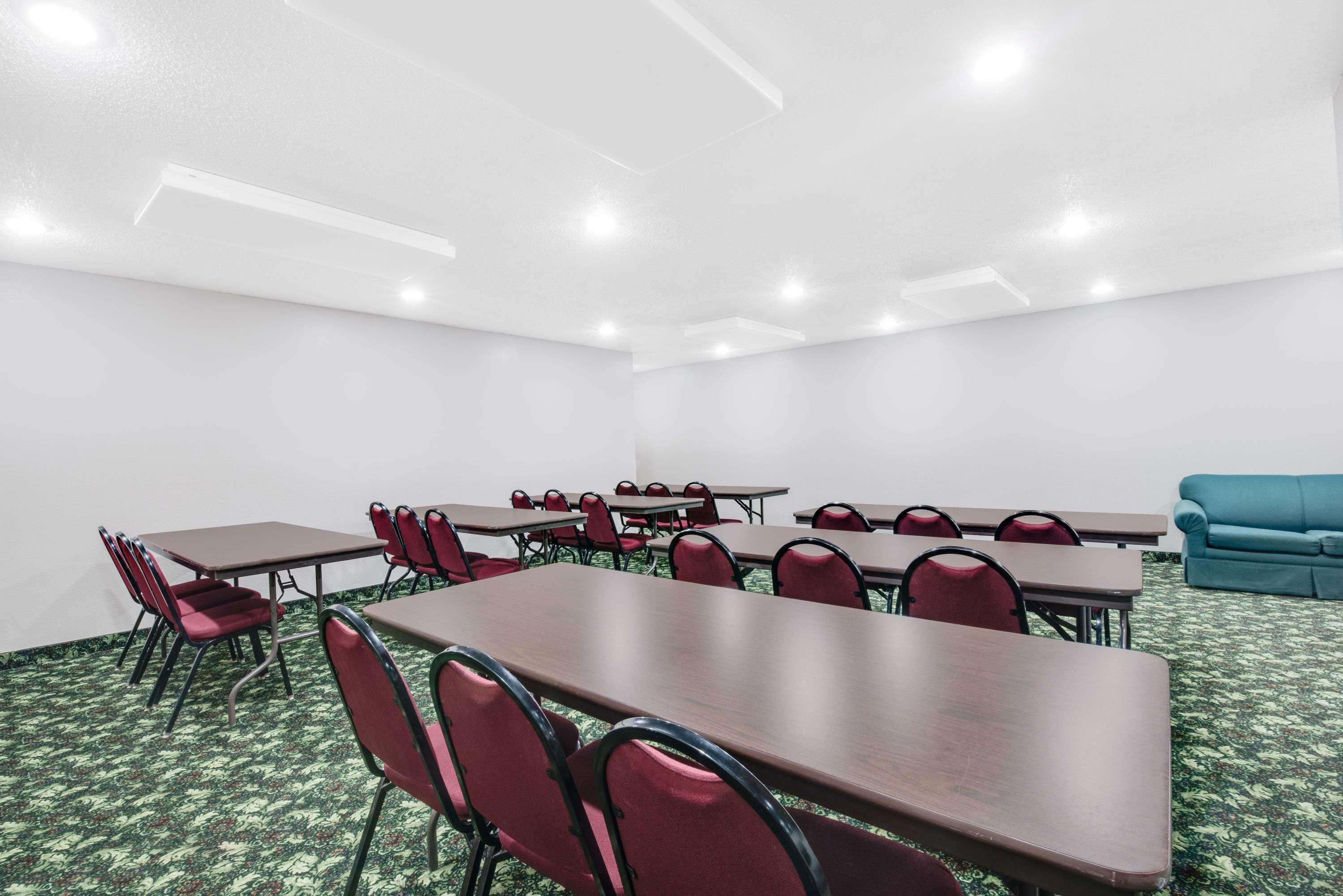 Motel Super 8 By Wyndham Sisseton Esterno foto